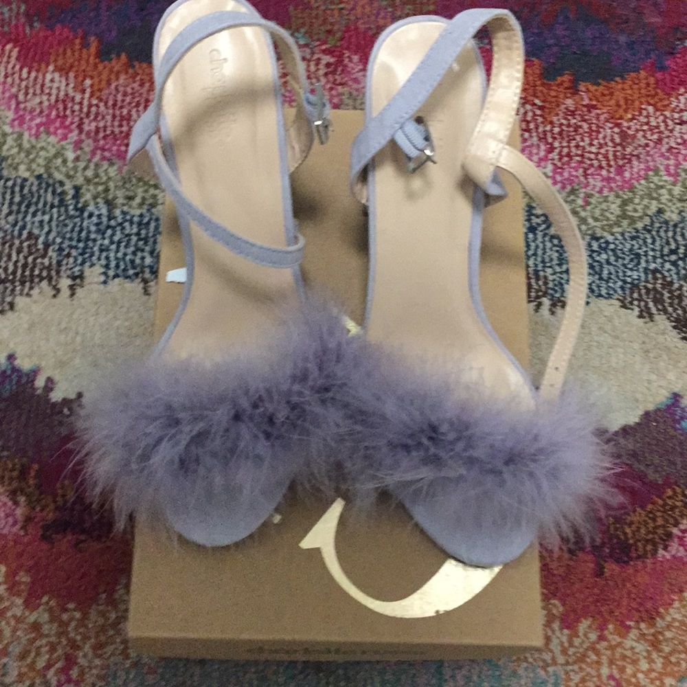 Cute lavender shoes never worn 👠❤️😍
